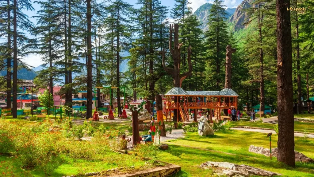 kasol low budget tourist places in winter
