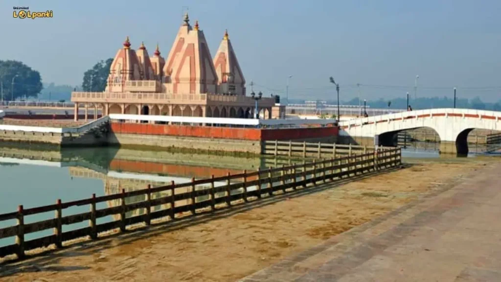 brahma sarovar tourist places in kukrukshetra