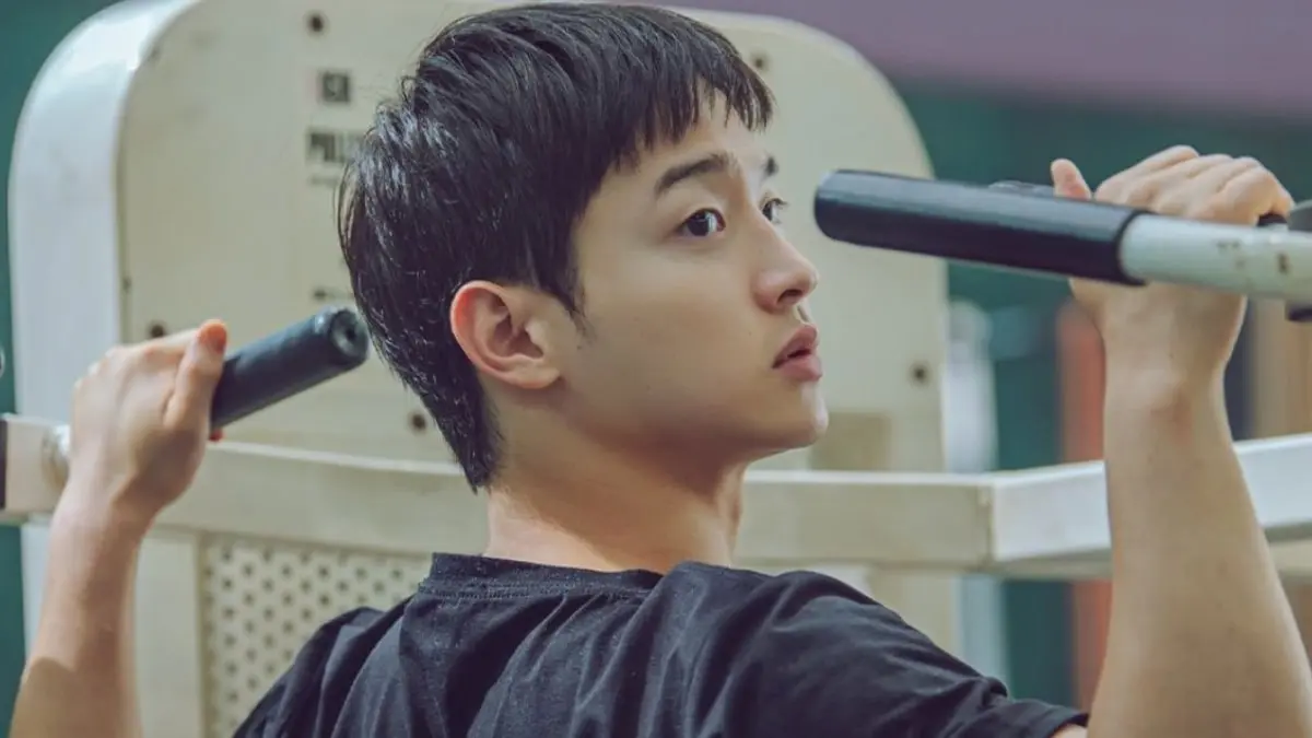 Kim Baek Du In Like Flowers In Sand